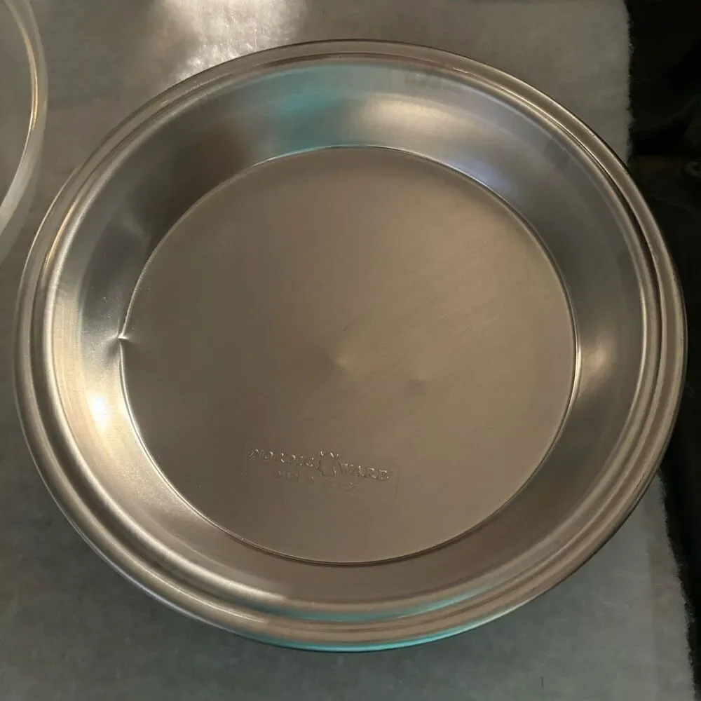 Nordic Naturals High Dome Covered Pie Pan